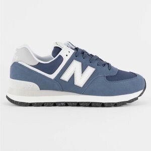 New Balance Women’s 574 Navy and Gray Athletic Shoe Size 8.5